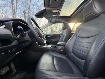 2022 Toyota RAV4 Hybrid XLE Premium