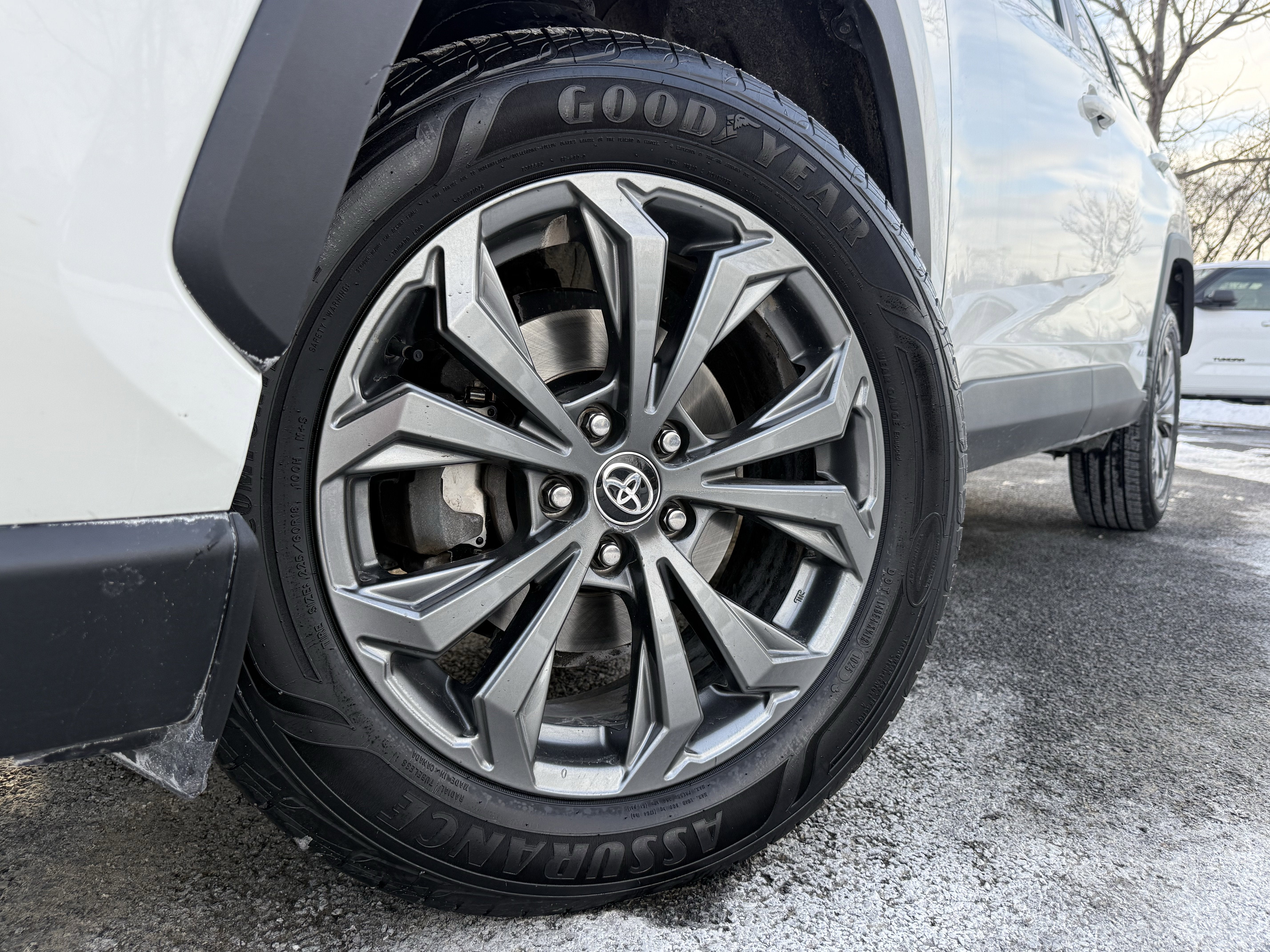 2022 Toyota RAV4 Hybrid XLE Premium