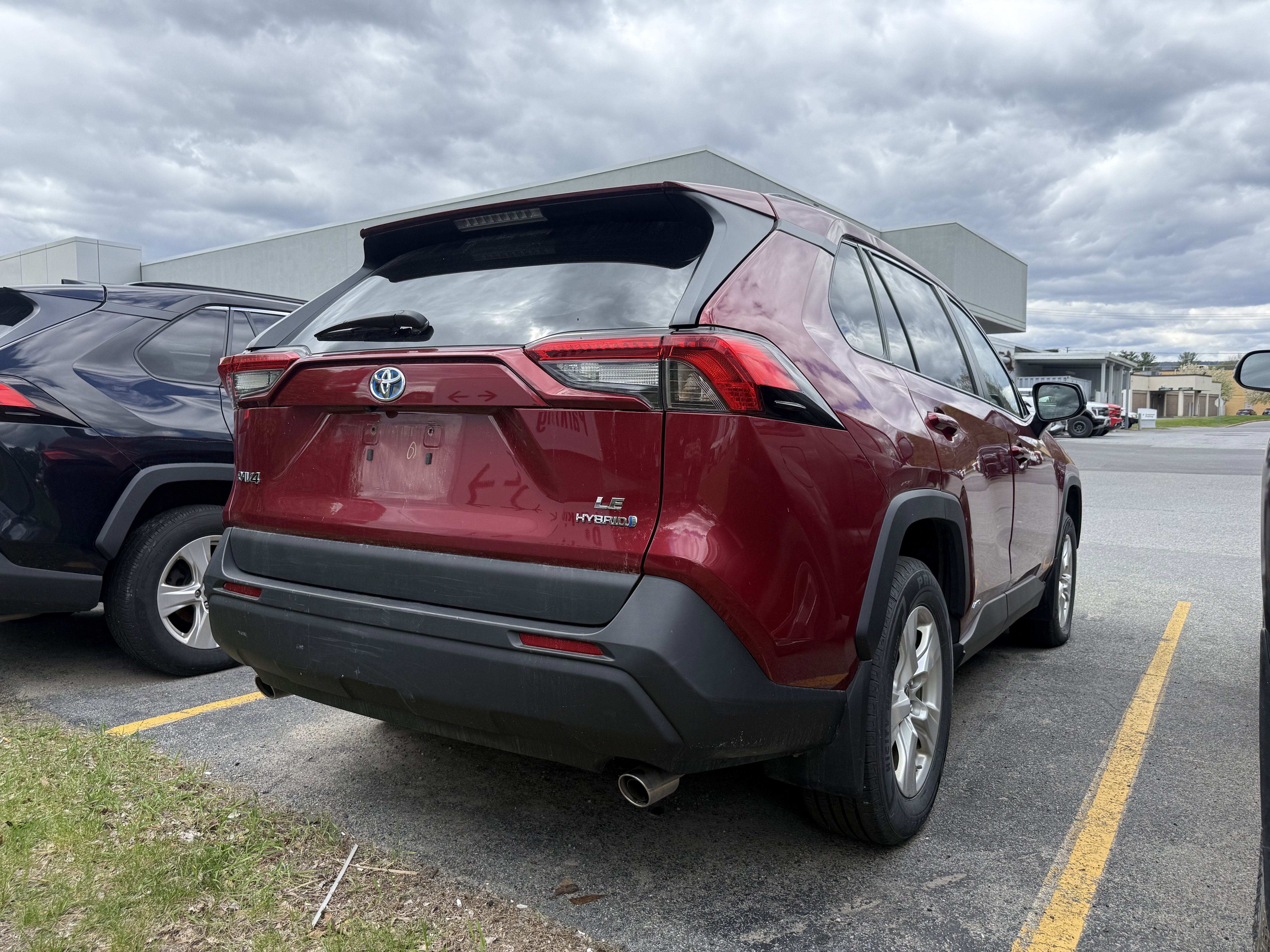 2021 Toyota RAV4 Hybrid LE