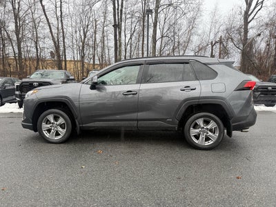 2022 Toyota RAV4 Hybrid XLE