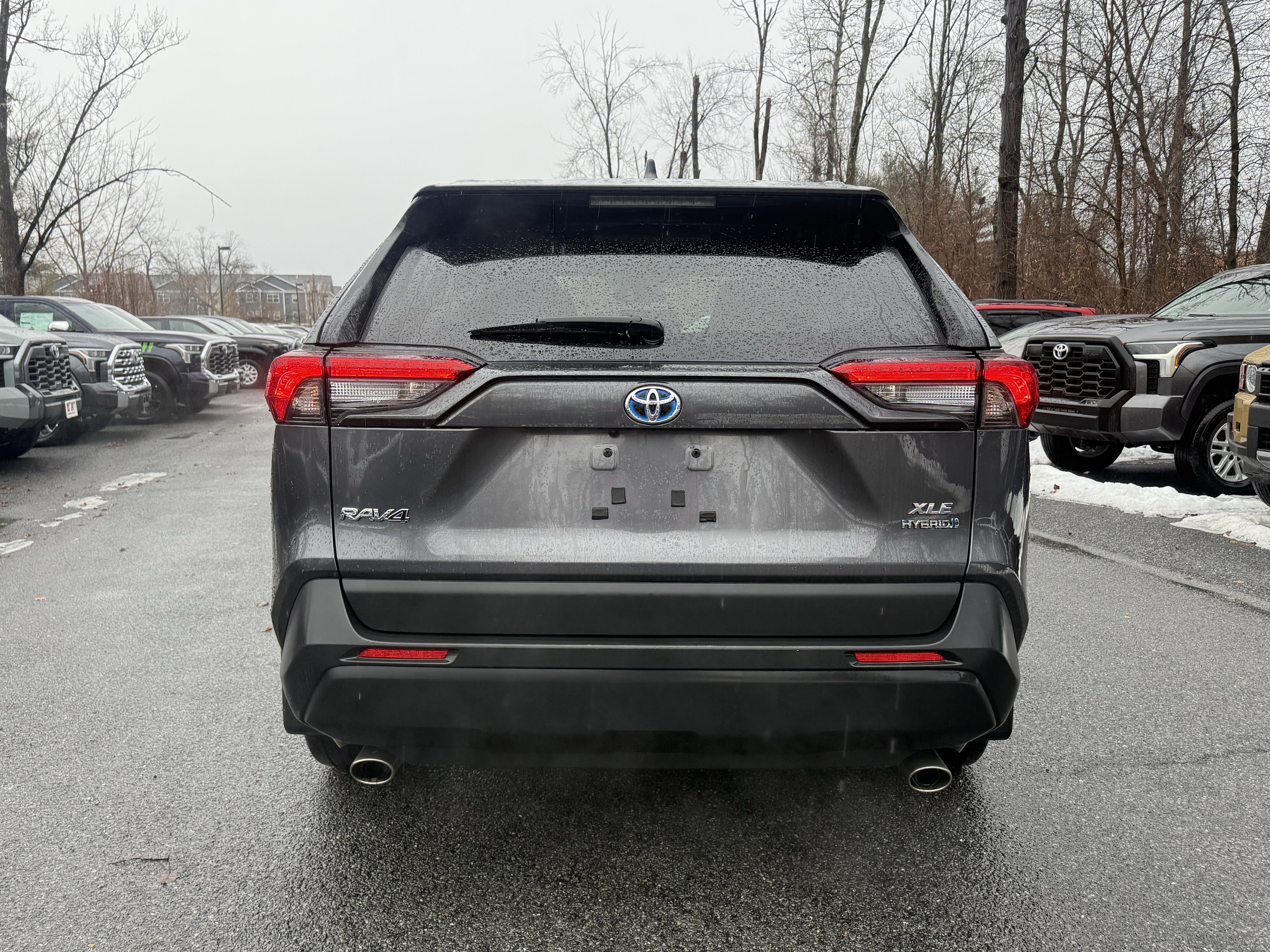 2022 Toyota RAV4 Hybrid XLE