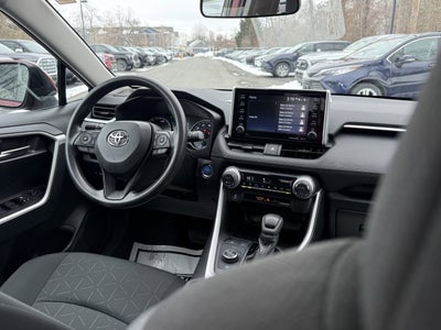 2021 Toyota RAV4 Hybrid XLE