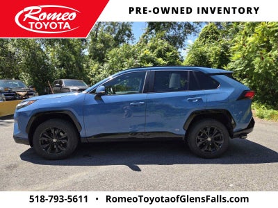 2022 Toyota RAV4 Hybrid SE
