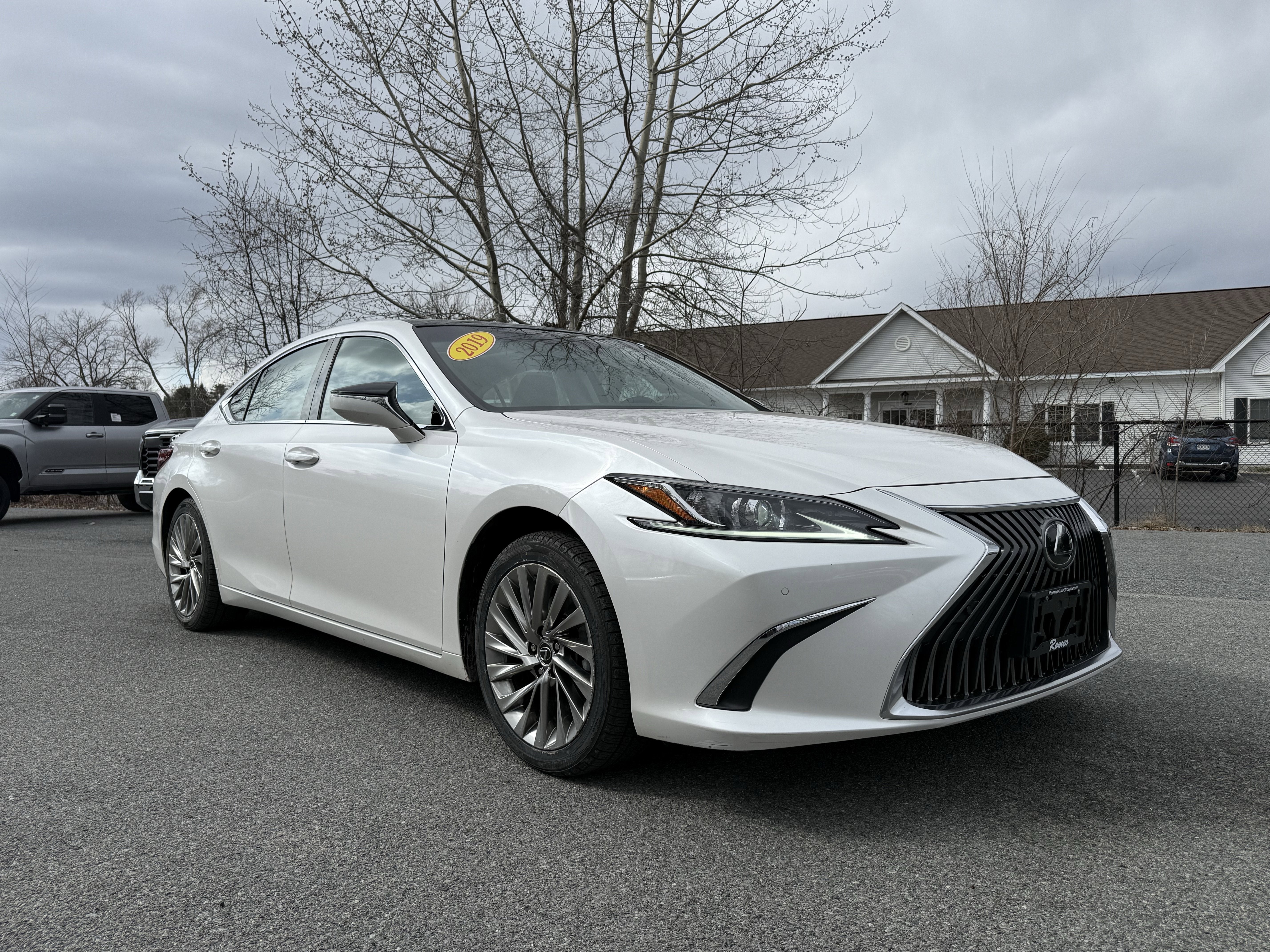 2019 Lexus ES 350 Luxury