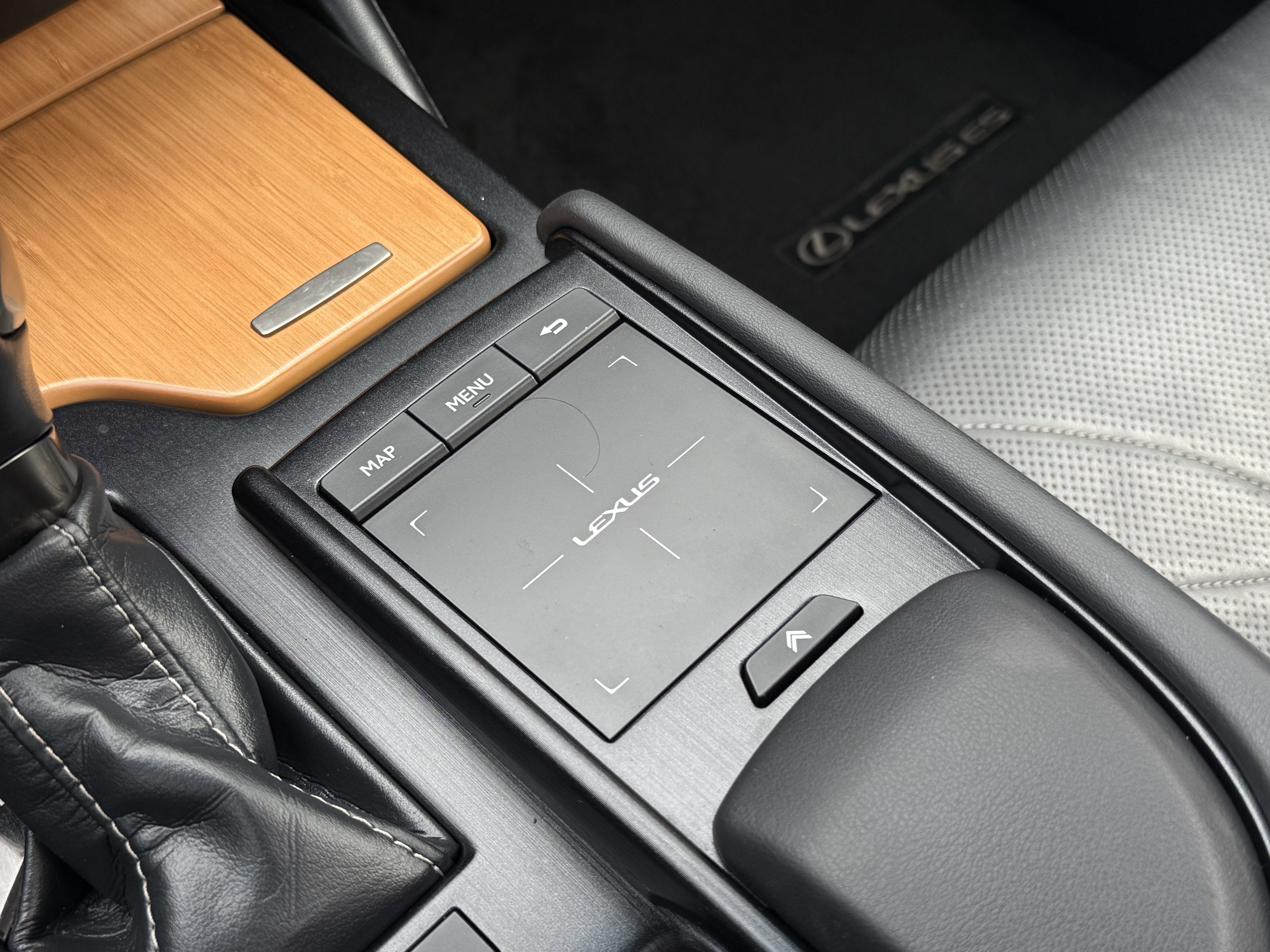 2019 Lexus ES 350 Luxury