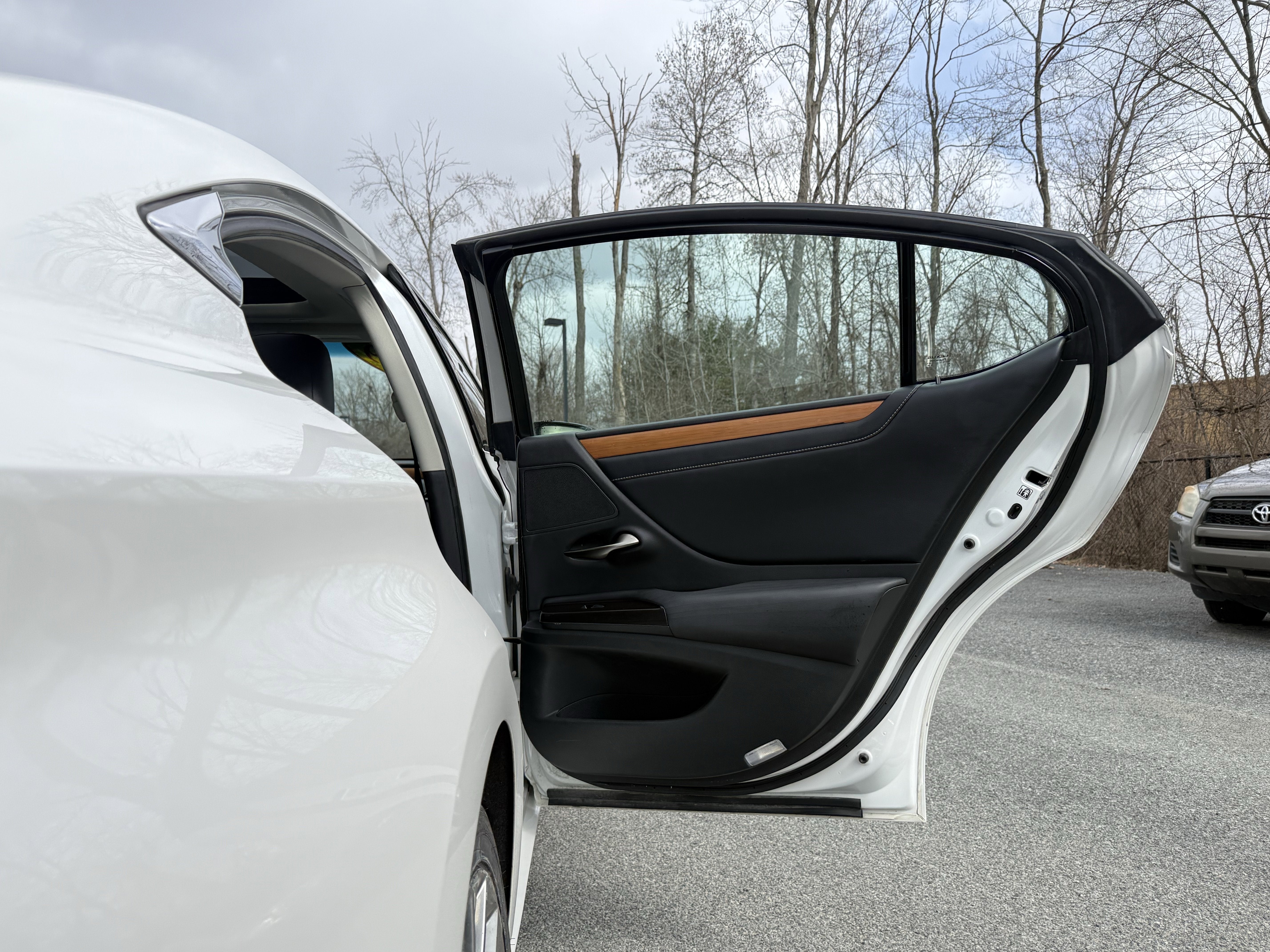 2019 Lexus ES 350 Luxury