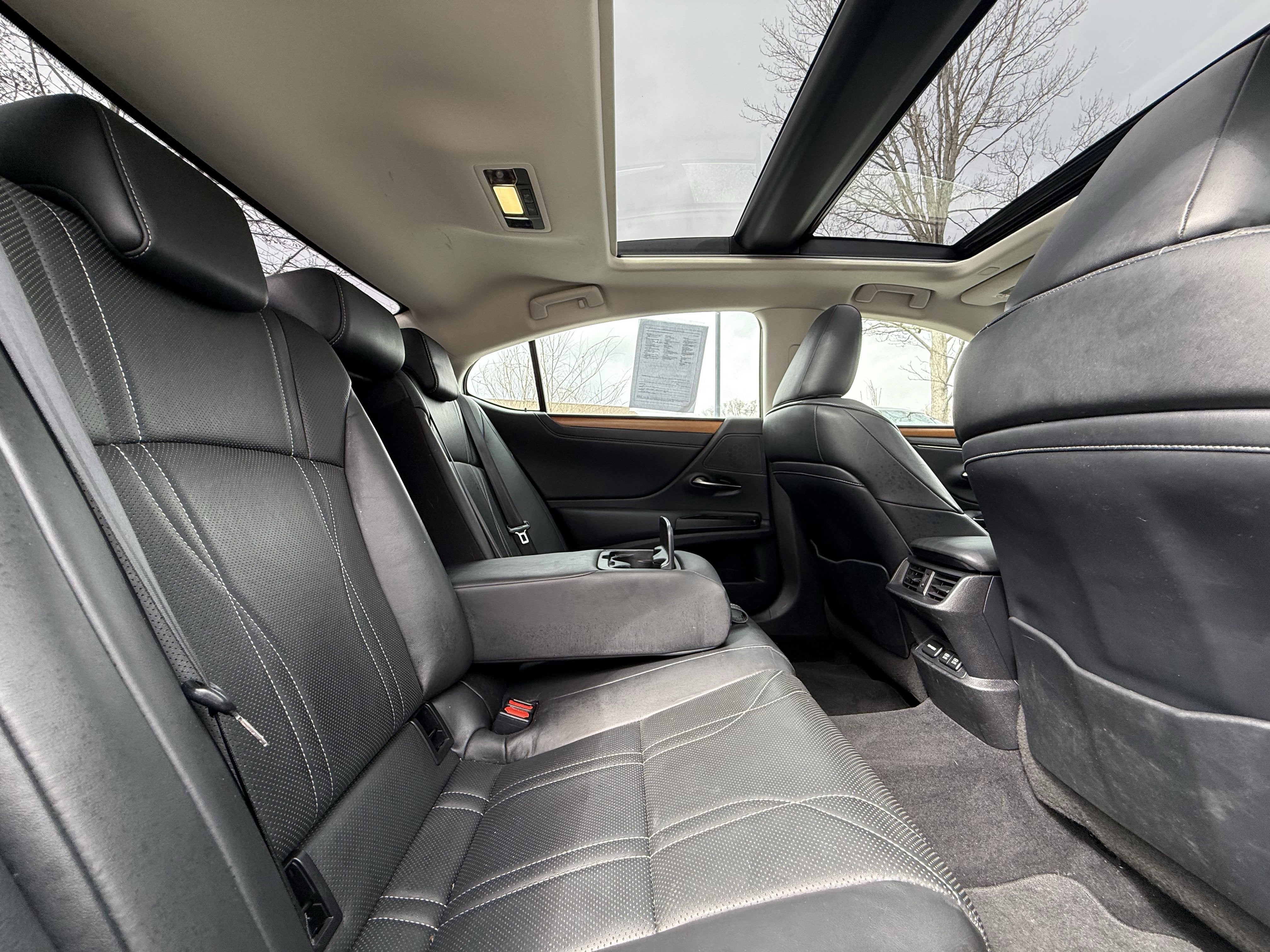 2019 Lexus ES 350 Luxury