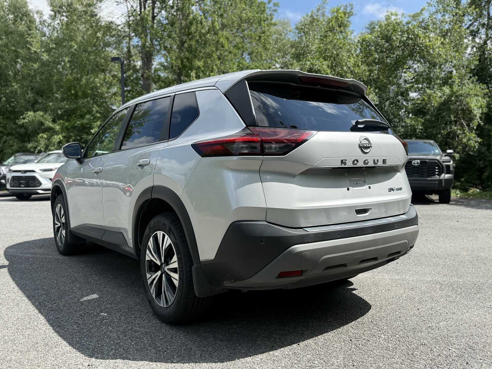 2022 Nissan Rogue SV