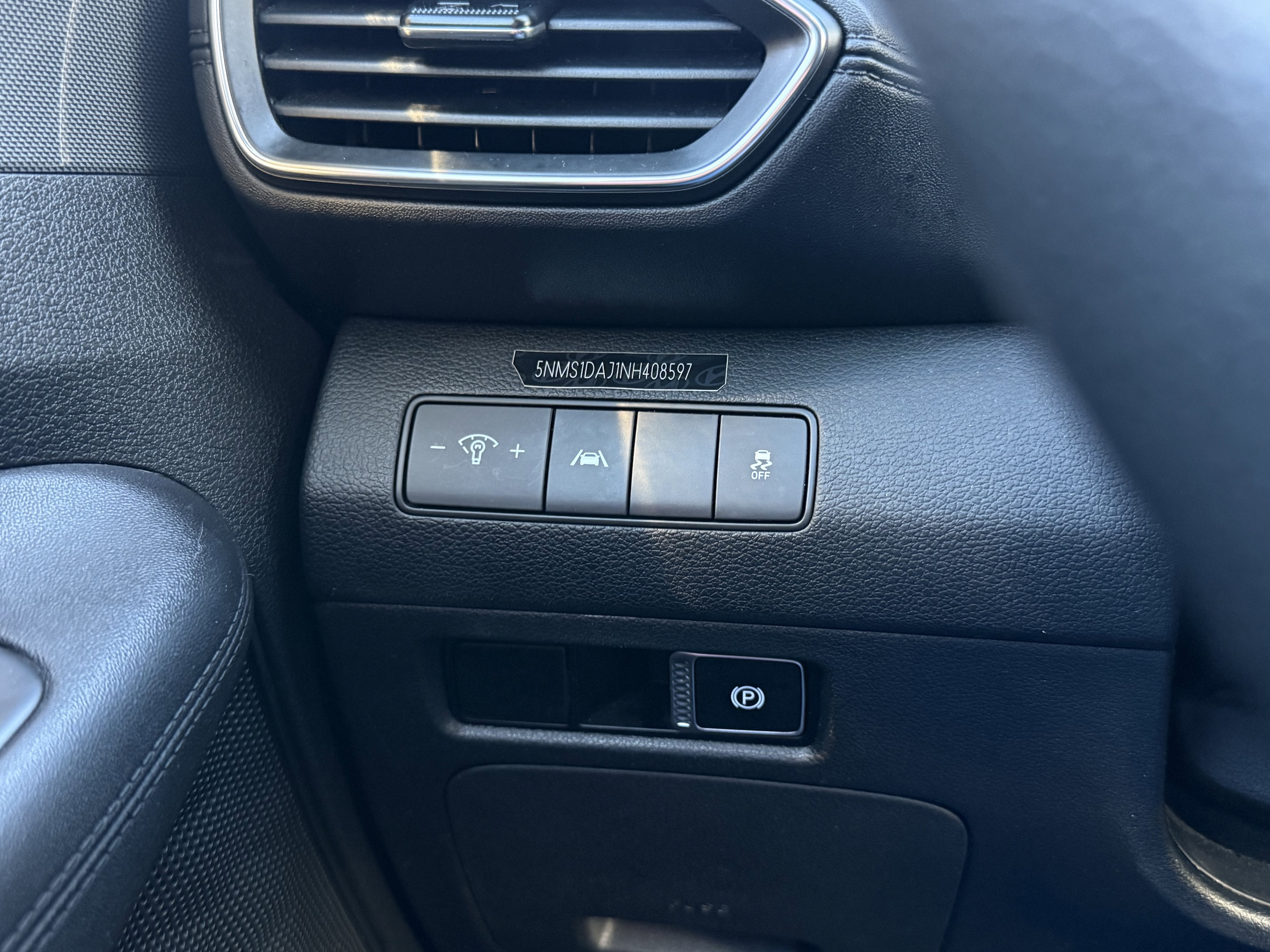 2022 Hyundai Santa Fe SE