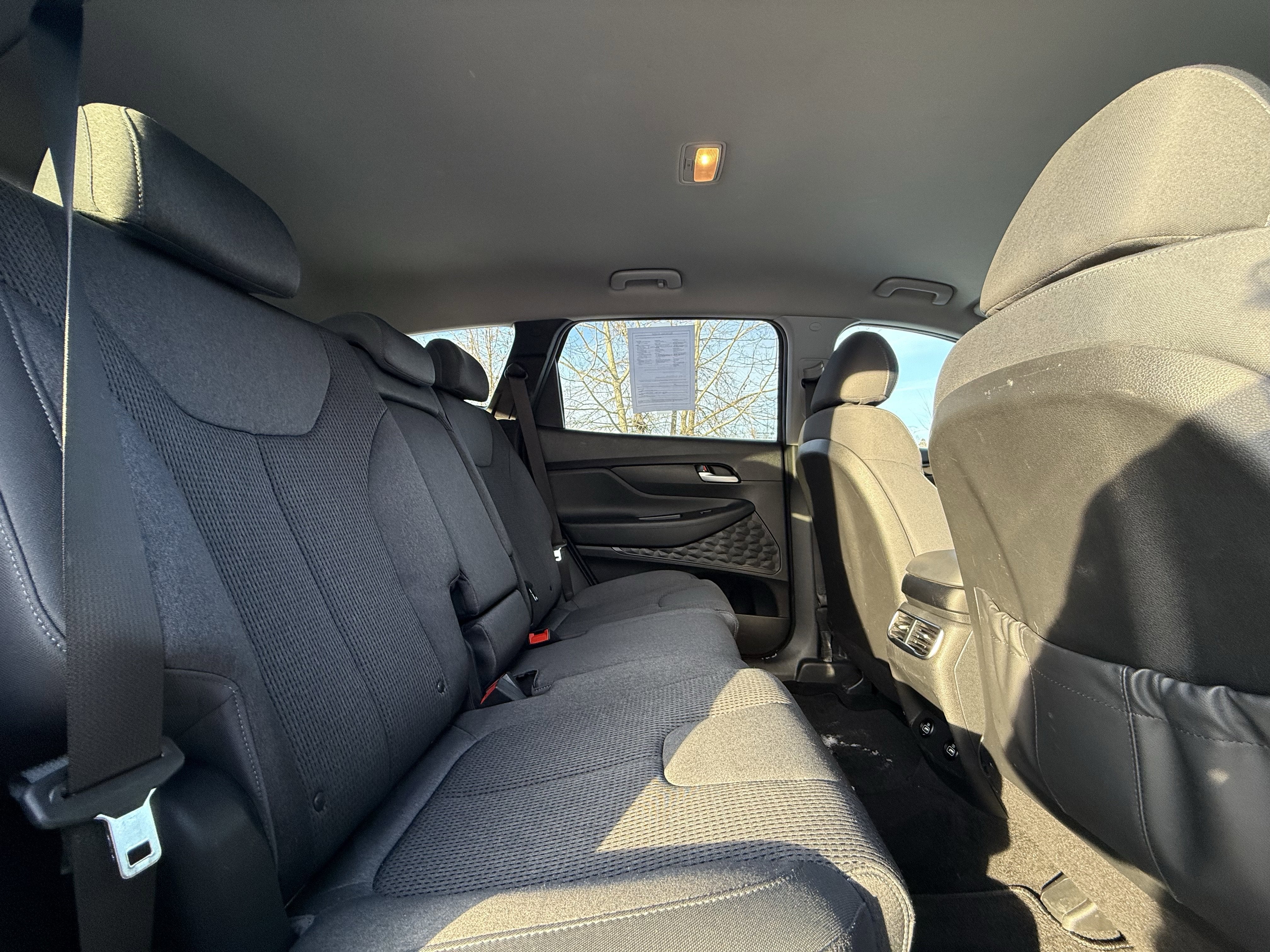 2022 Hyundai Santa Fe SE