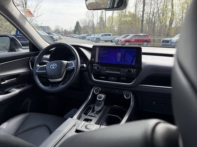 2024 Toyota Grand Highlander XLE