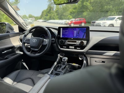2026 Toyota Grand Highlander Hybrid Limited