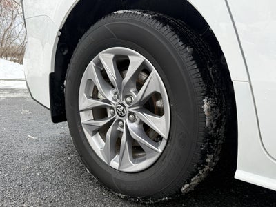 2025 Toyota Sienna LE 8 Passenger