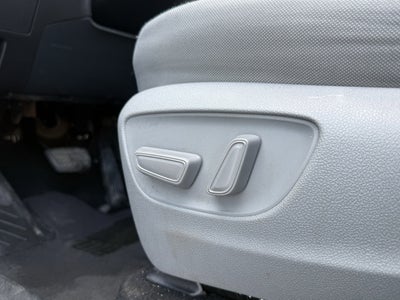 2020 Toyota Highlander LE