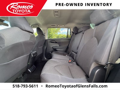2022 Toyota Highlander LE