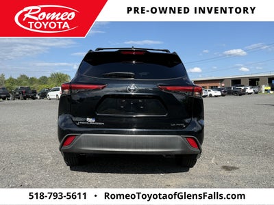 2022 Toyota Highlander LE