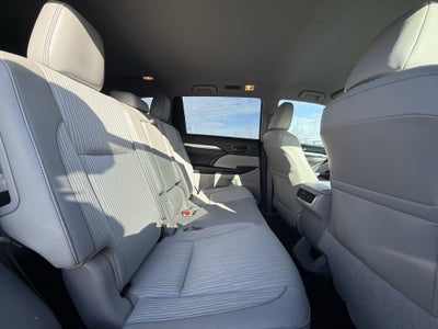 2017 Toyota Highlander LE Plus