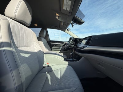 2017 Toyota Highlander LE Plus