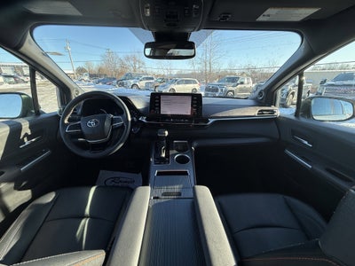 2023 Toyota Sienna XSE 7 Passenger