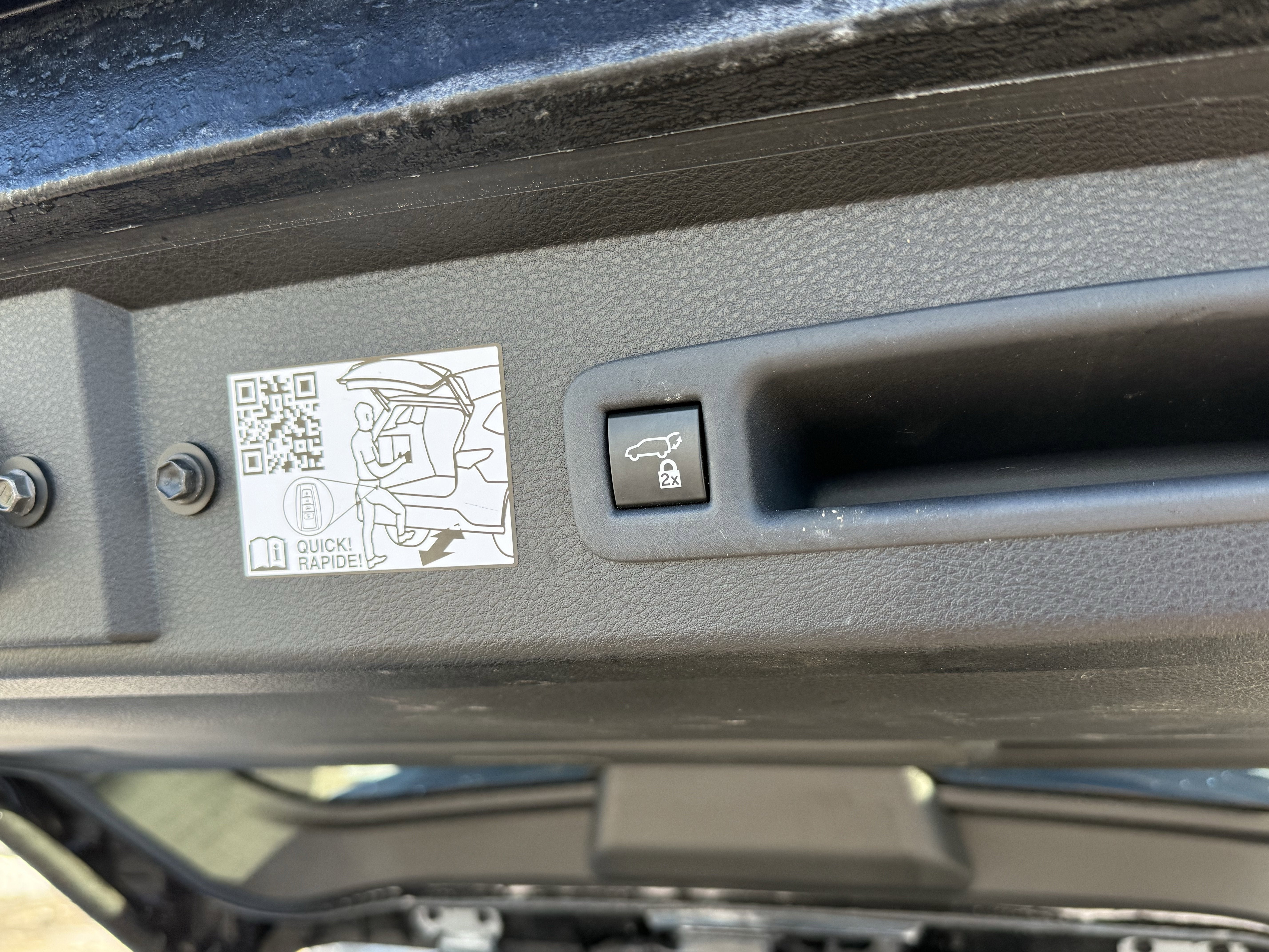 2023 Toyota Sienna XSE 7 Passenger