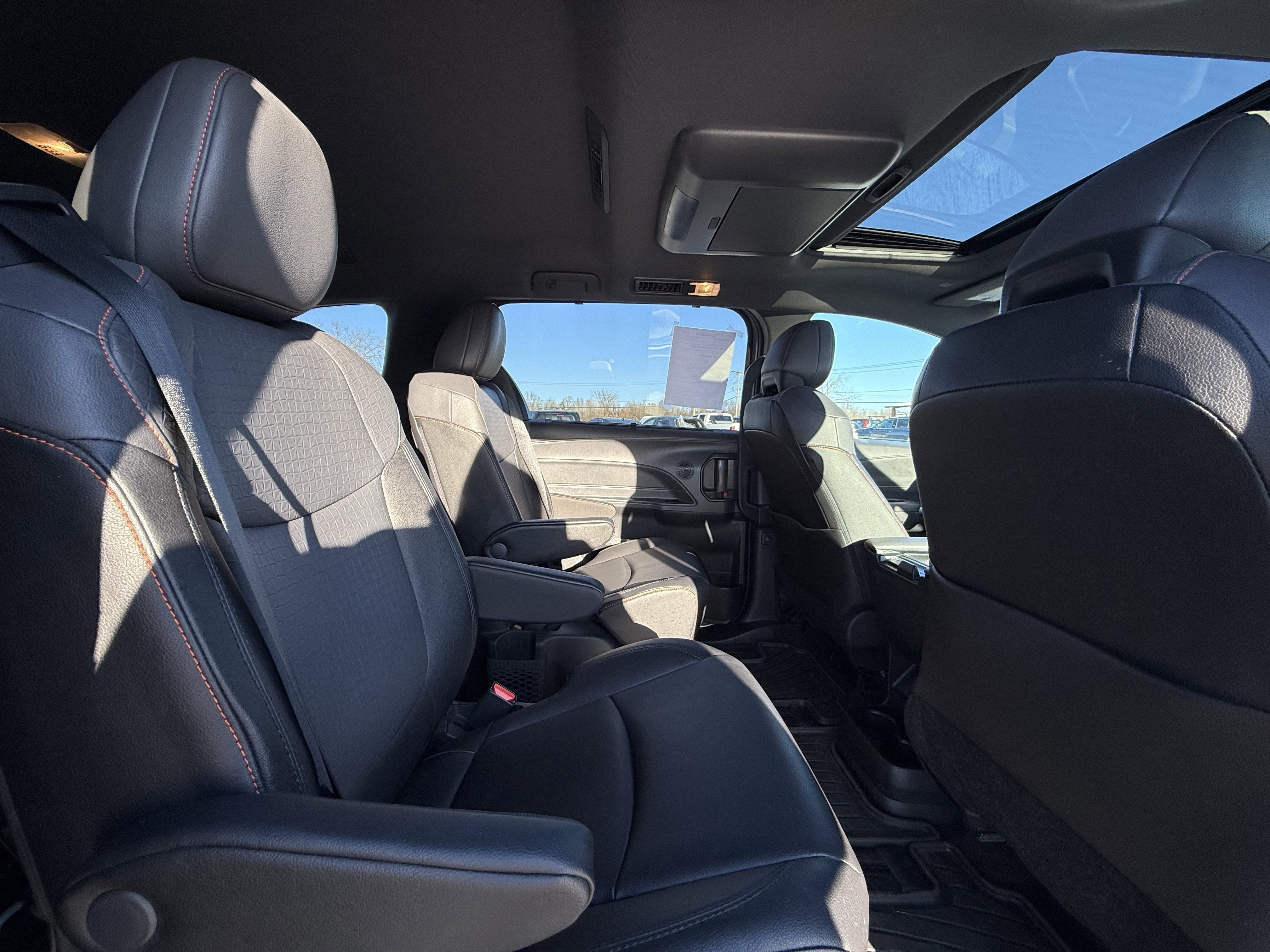 2023 Toyota Sienna XSE 7 Passenger