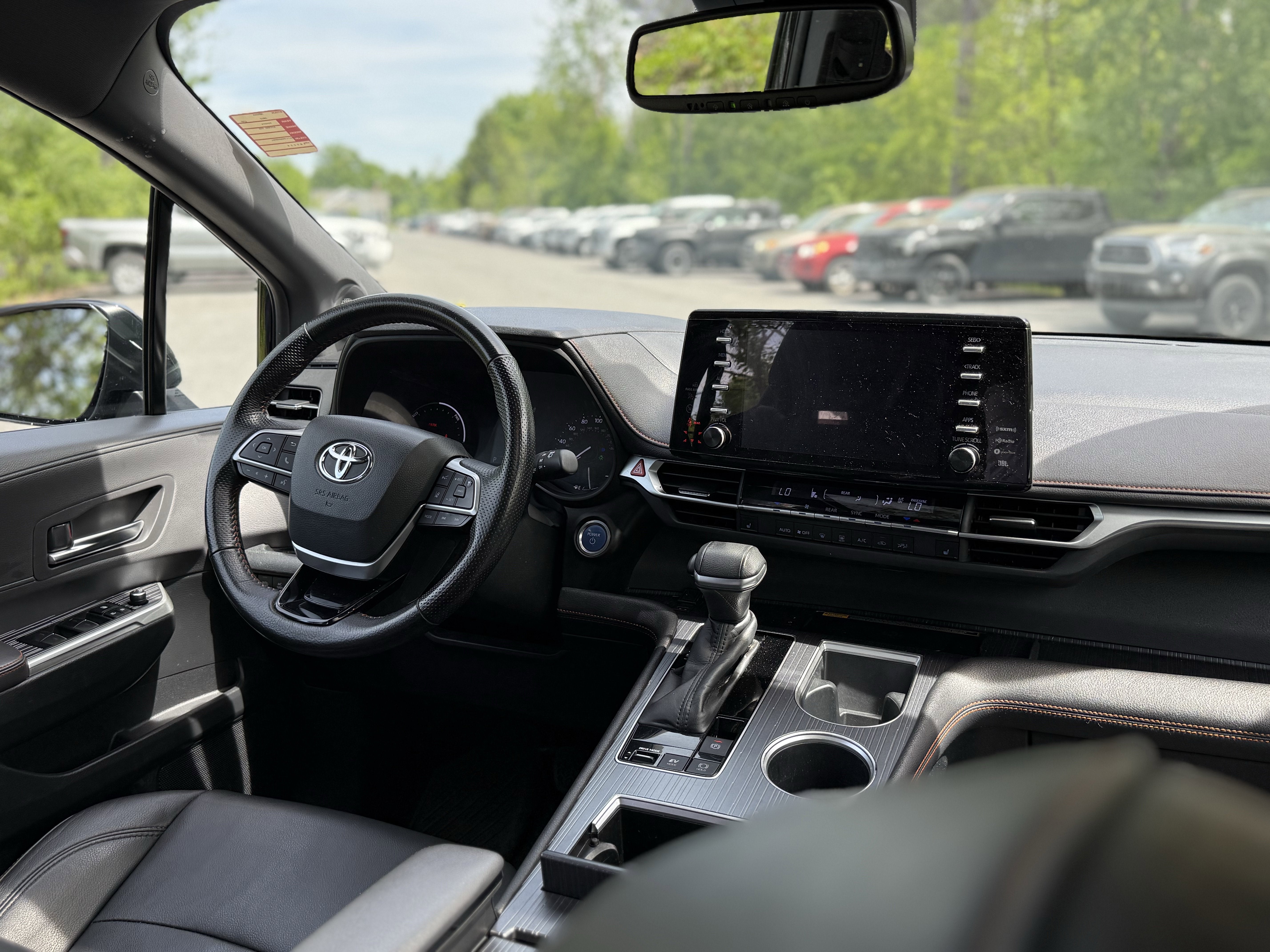 2022 Toyota Sienna XSE 7 Passenger