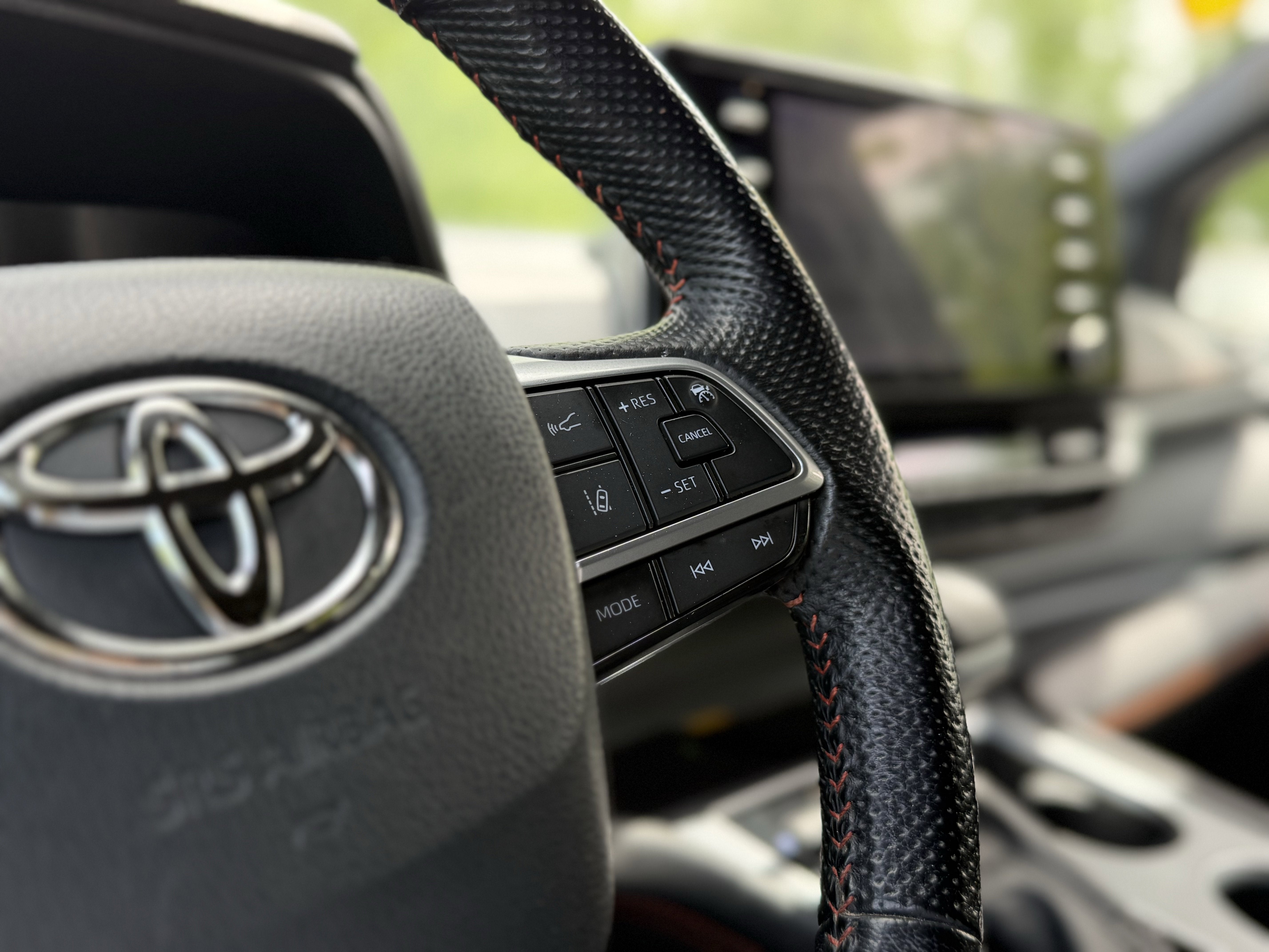 2022 Toyota Sienna XSE 7 Passenger