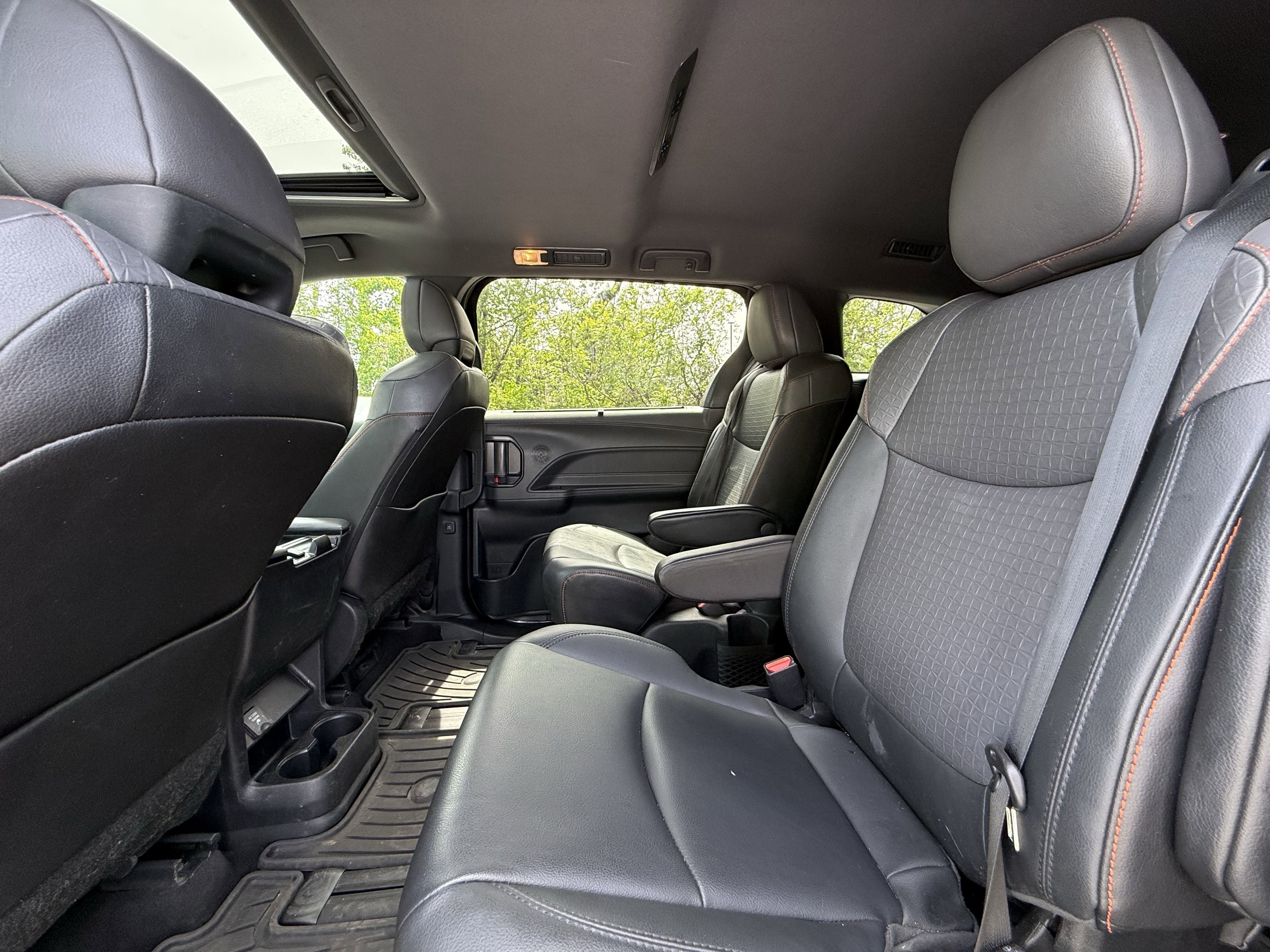 2022 Toyota Sienna XSE 7 Passenger