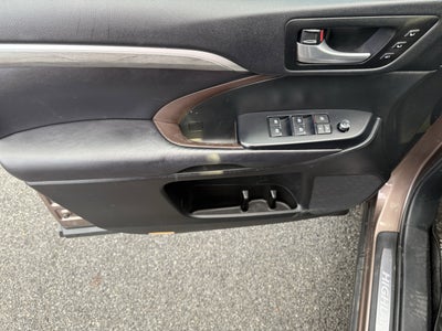 2017 Toyota Highlander Limited