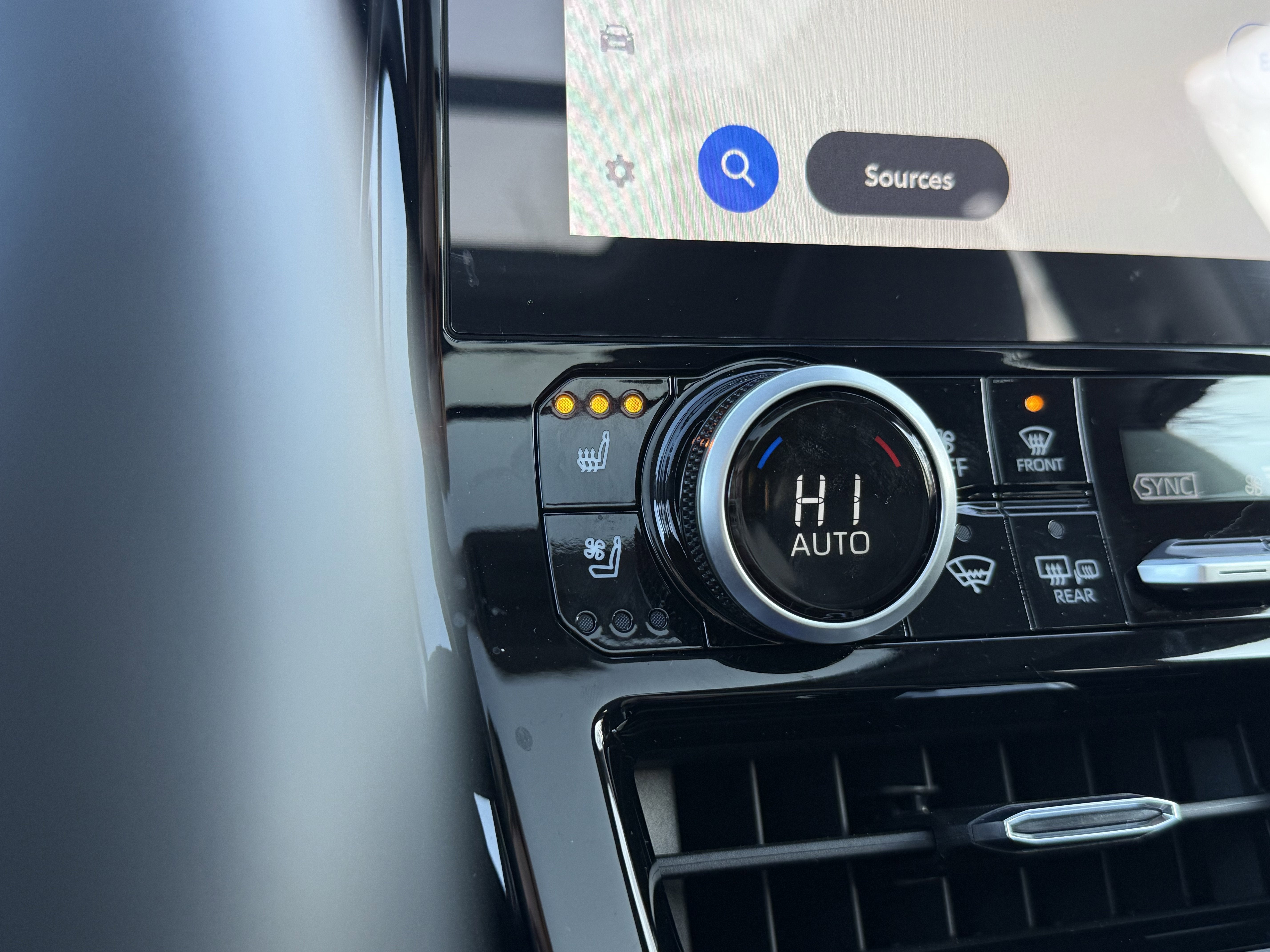 2025 Toyota Highlander Hybrid Platinum