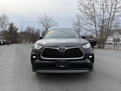 2023 Toyota Highlander Hybrid Platinum