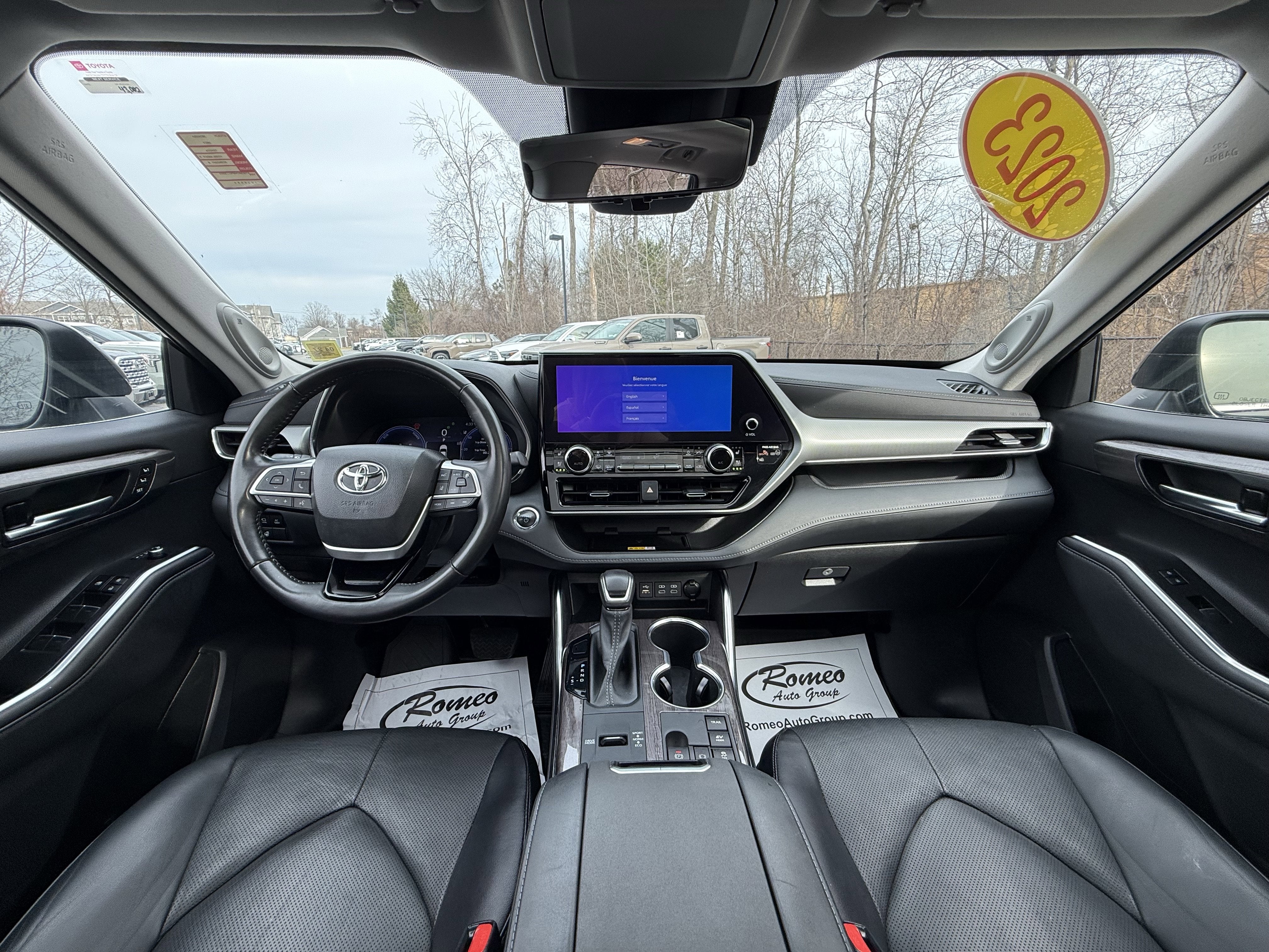 2023 Toyota Highlander Hybrid Platinum