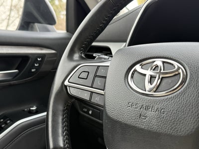2023 Toyota Highlander Hybrid Platinum