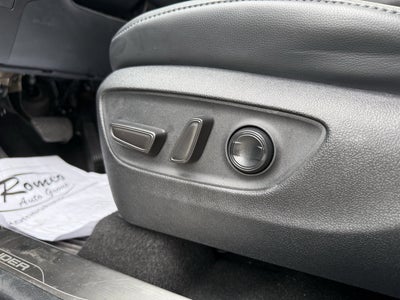 2023 Toyota Highlander Hybrid Platinum