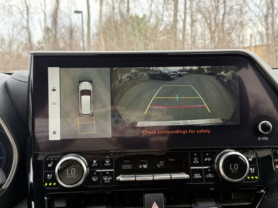 2023 Toyota Highlander Hybrid Platinum