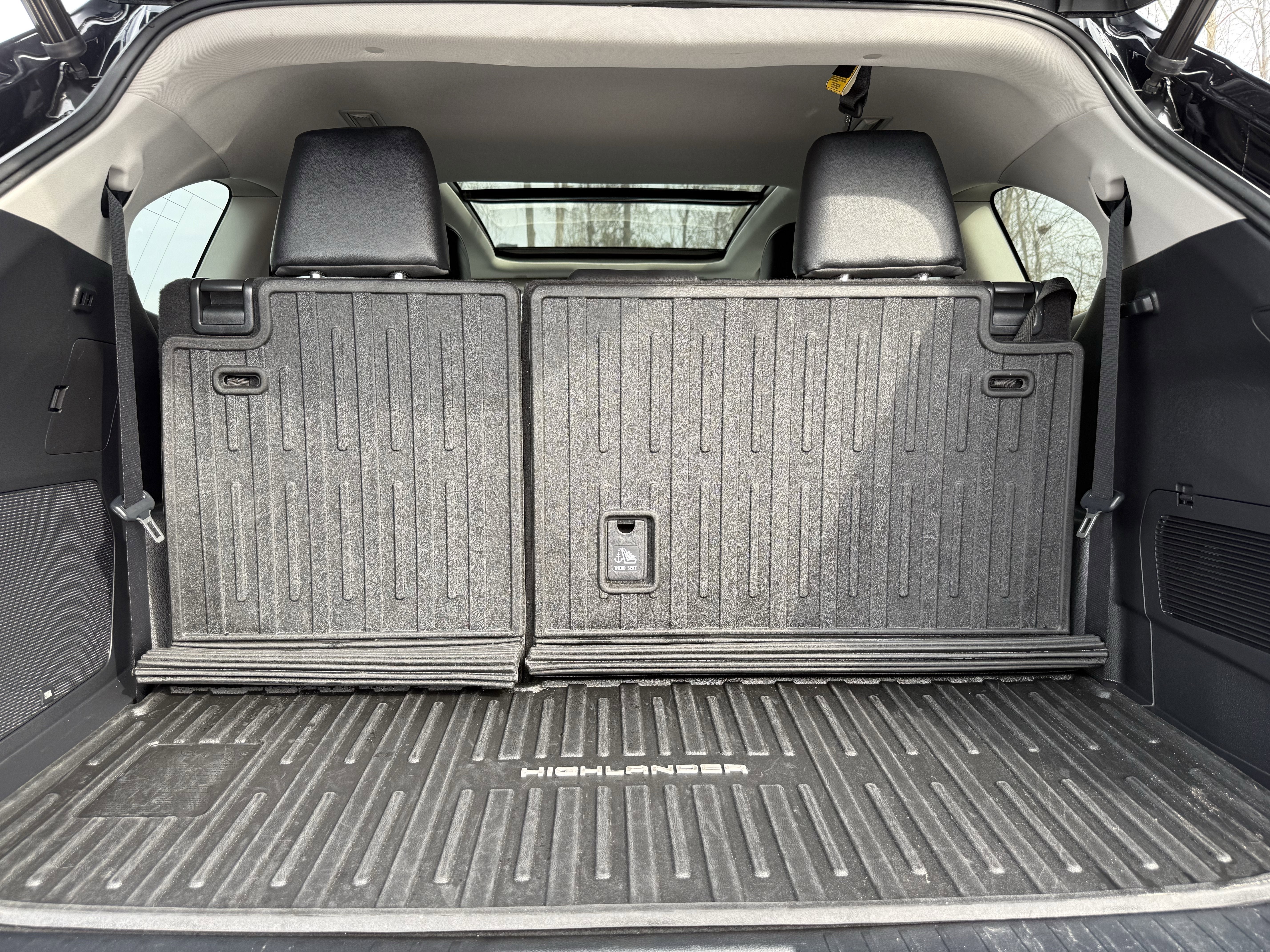 2023 Toyota Highlander Hybrid Platinum