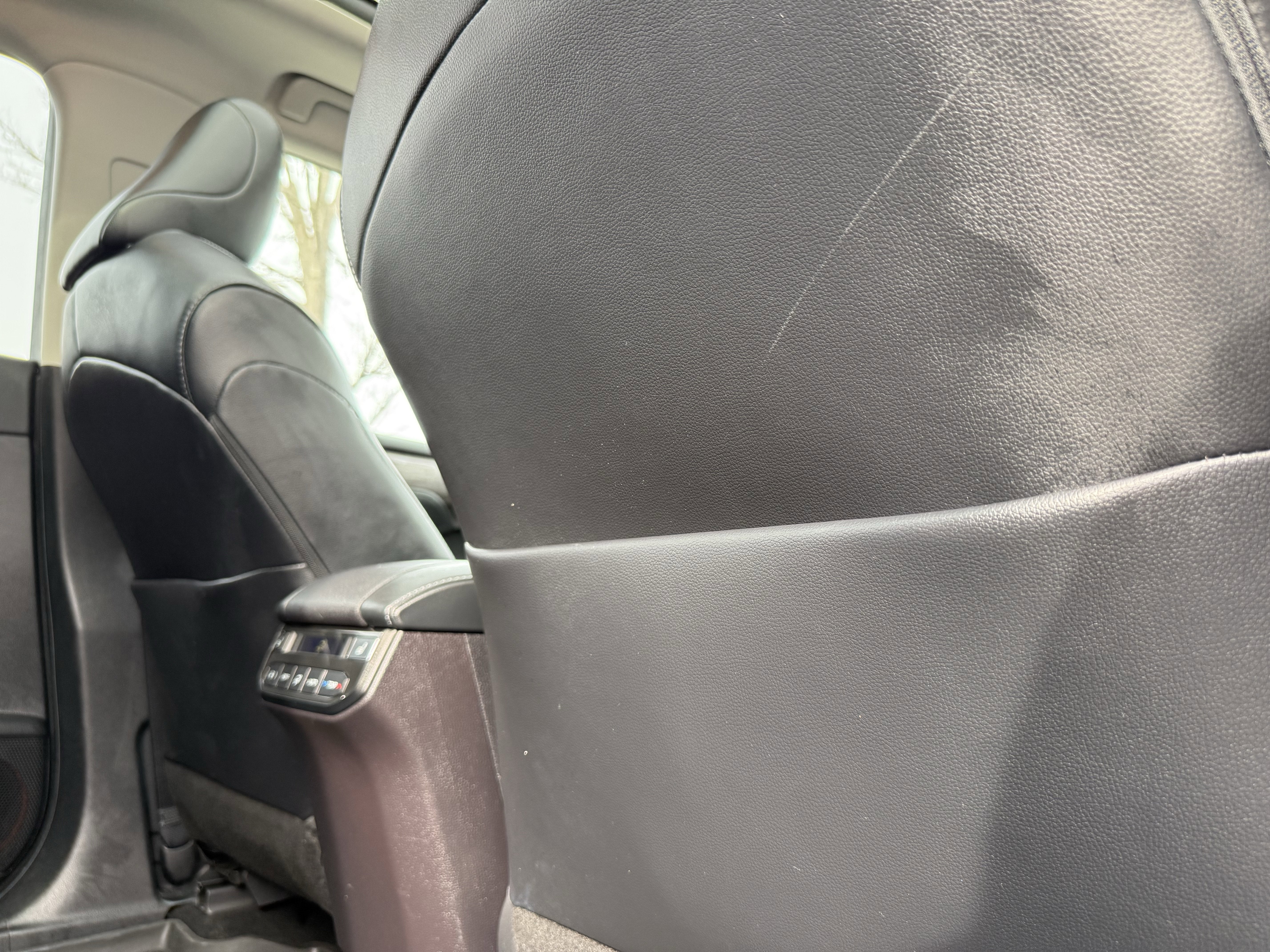 2023 Toyota Highlander Hybrid Platinum