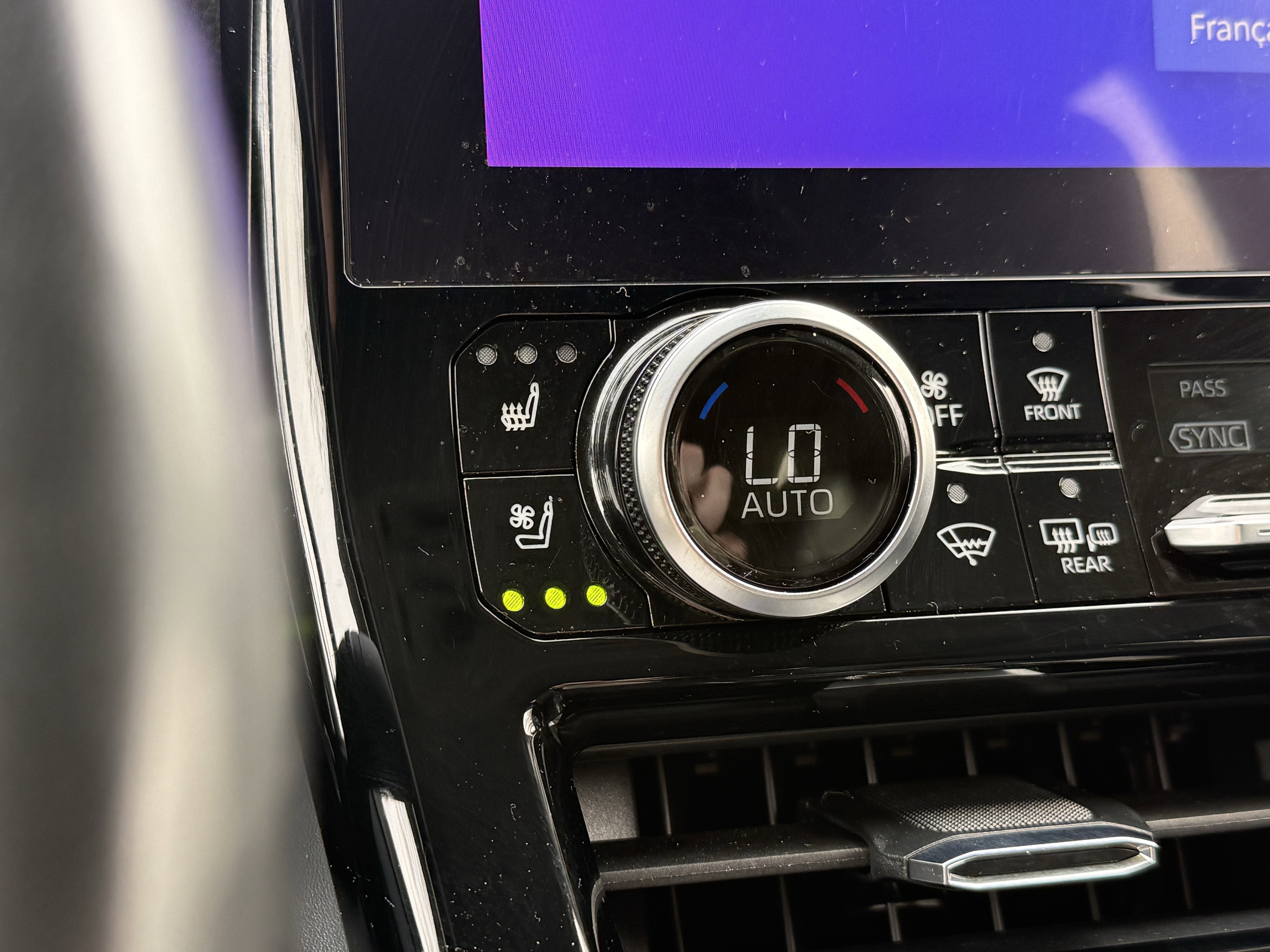 2023 Toyota Highlander Hybrid Platinum