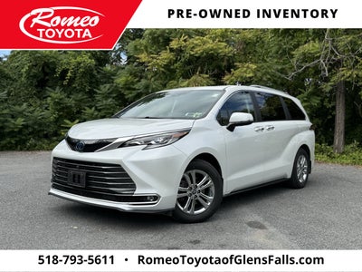 2023 Toyota Sienna Platinum 7 Passenger