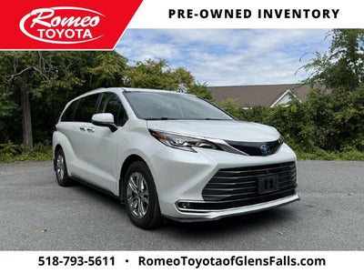 2023 Toyota Sienna Platinum 7 Passenger