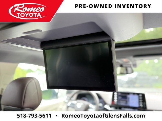 2023 Toyota Sienna Platinum 7 Passenger