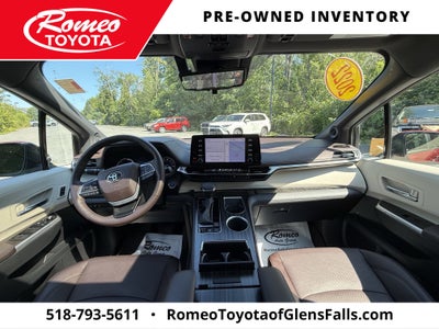 2022 Toyota Sienna Platinum 7 Passenger