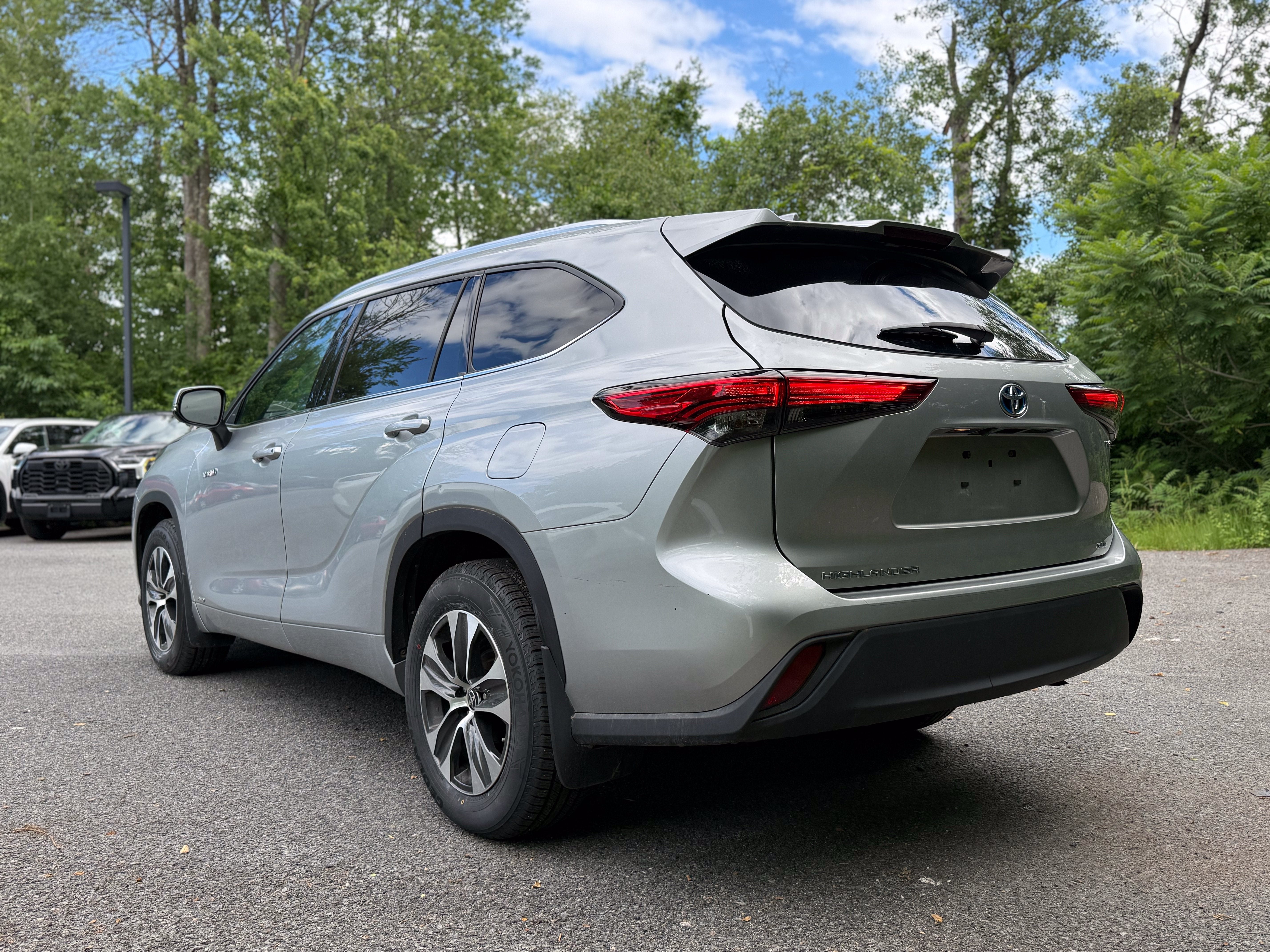 2021 Toyota Highlander Hybrid XLE