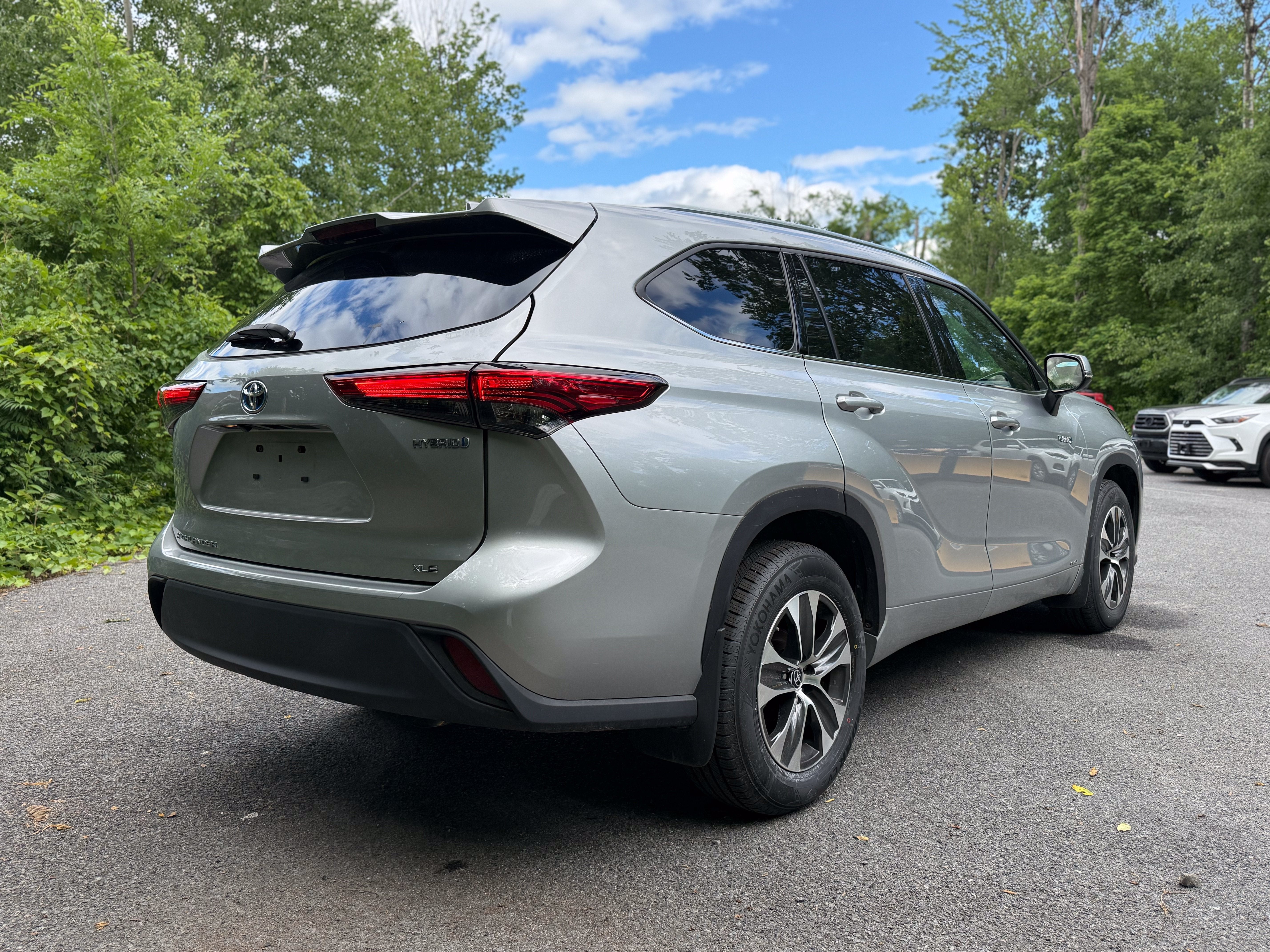 2021 Toyota Highlander Hybrid XLE
