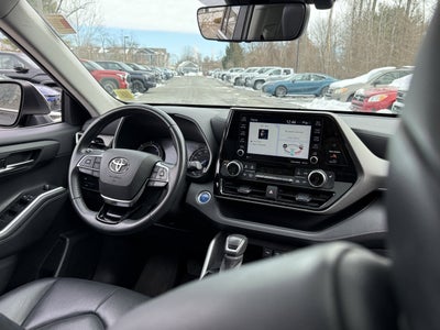 2021 Toyota Highlander Hybrid XLE