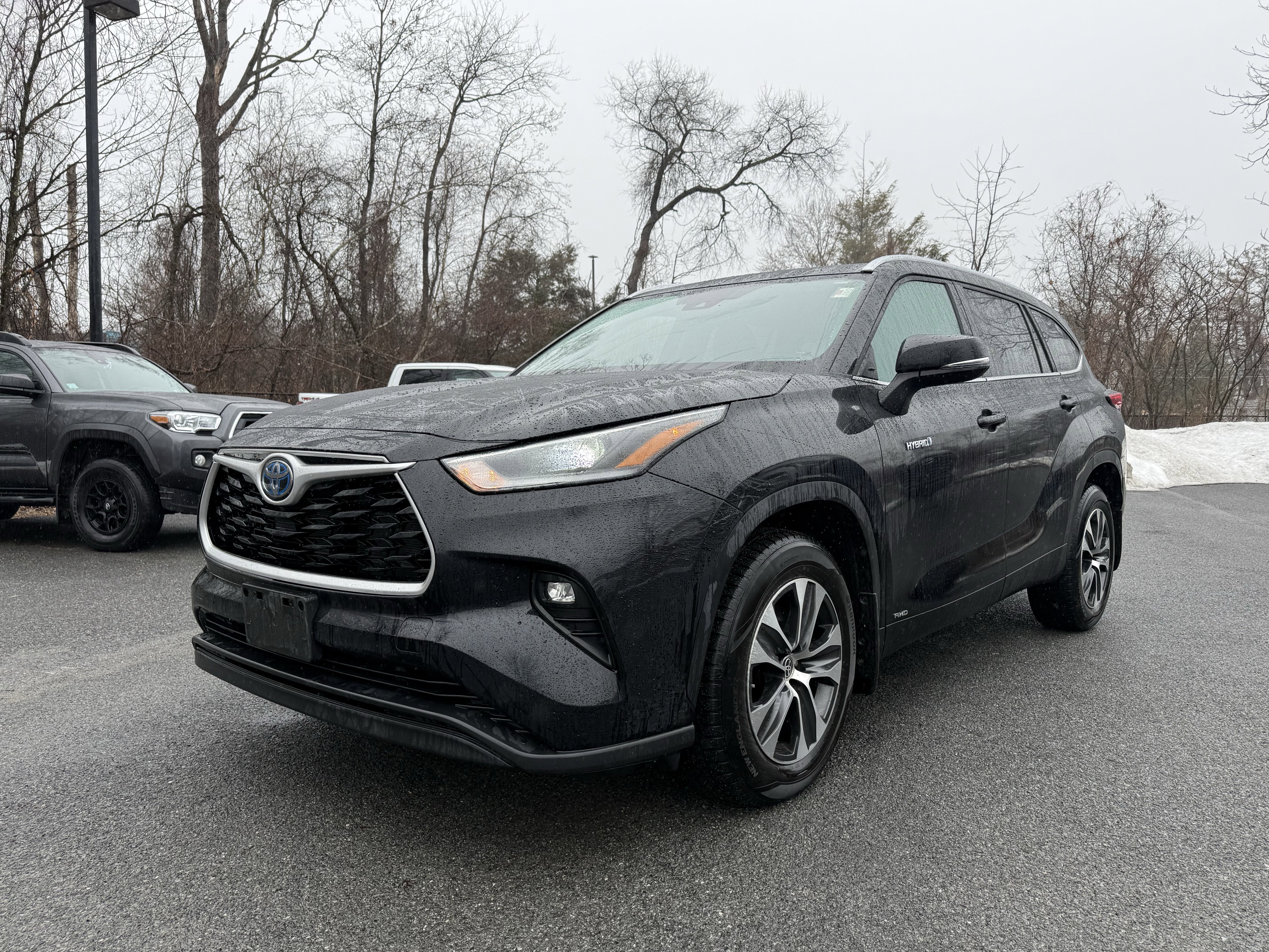 2021 Toyota Highlander Hybrid XLE