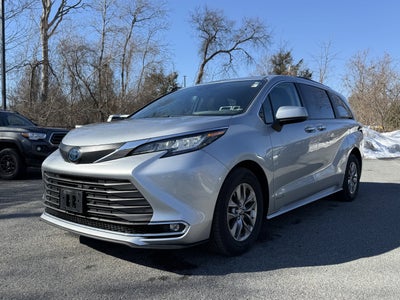 2021 Toyota Sienna XLE 7 Passenger