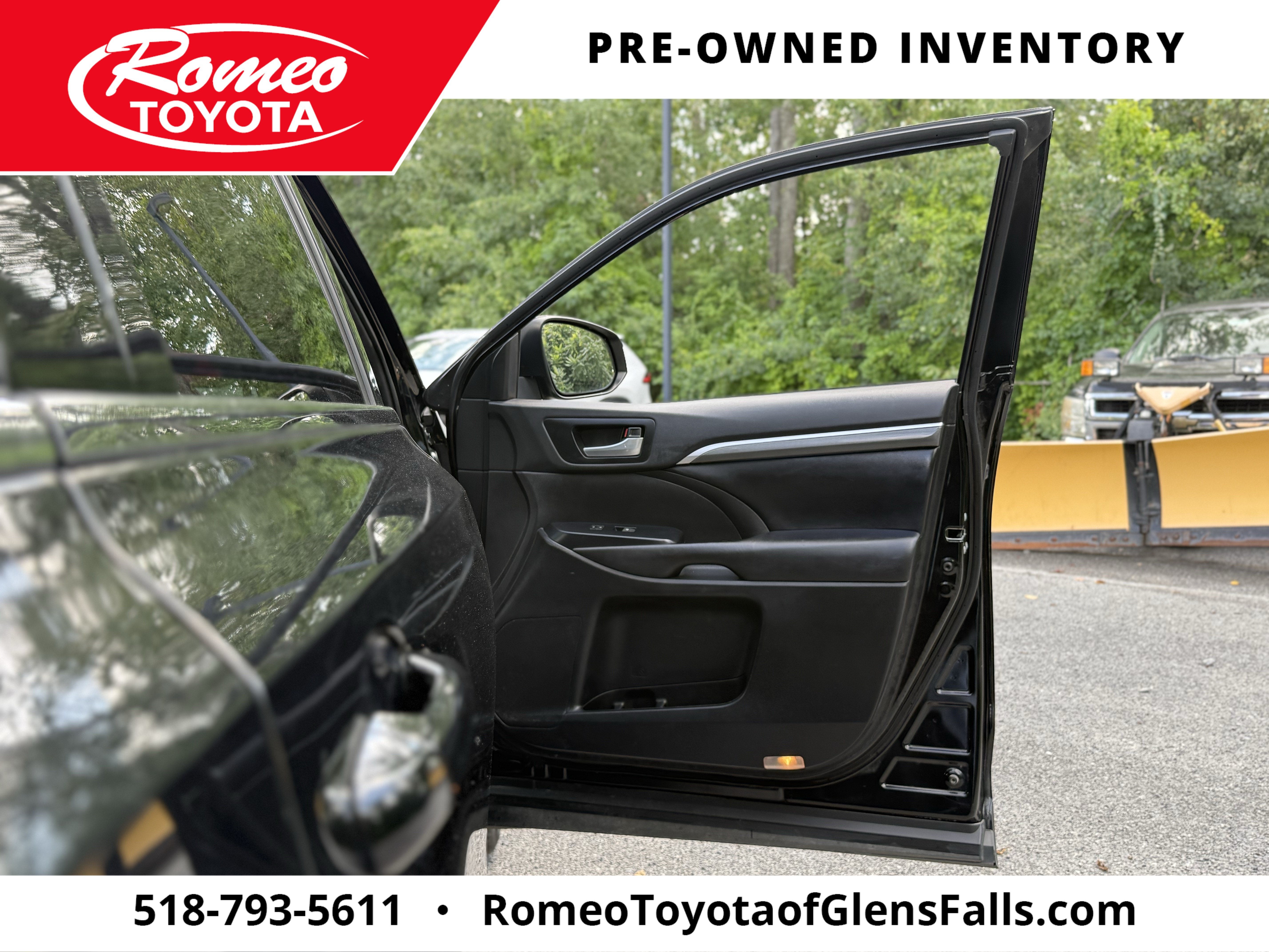 2019 Toyota Highlander SE