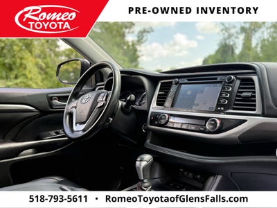 2019 Toyota Highlander SE