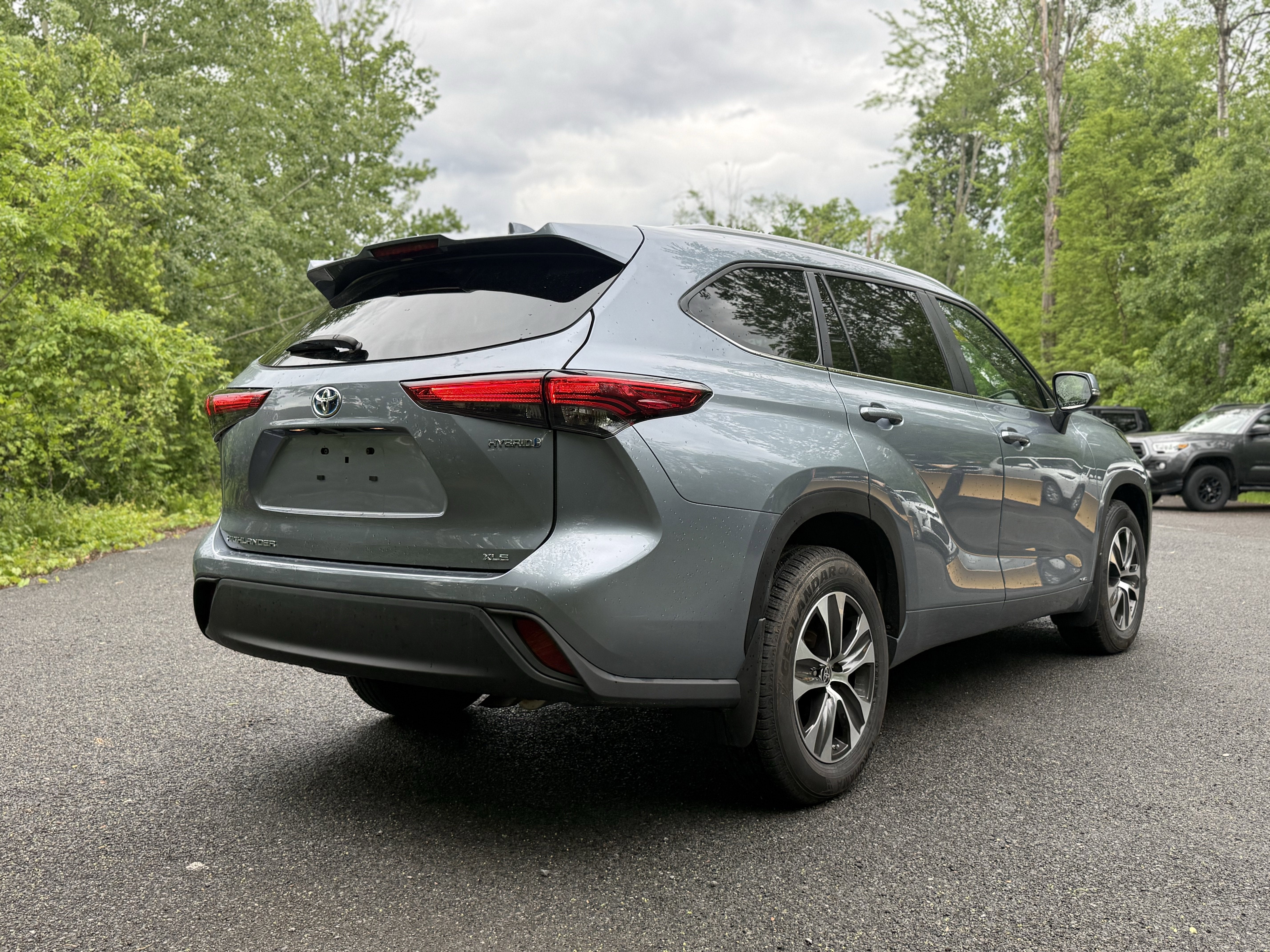 2023 Toyota Highlander Hybrid XLE